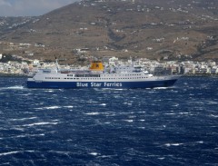 superferryII off tinos 220810