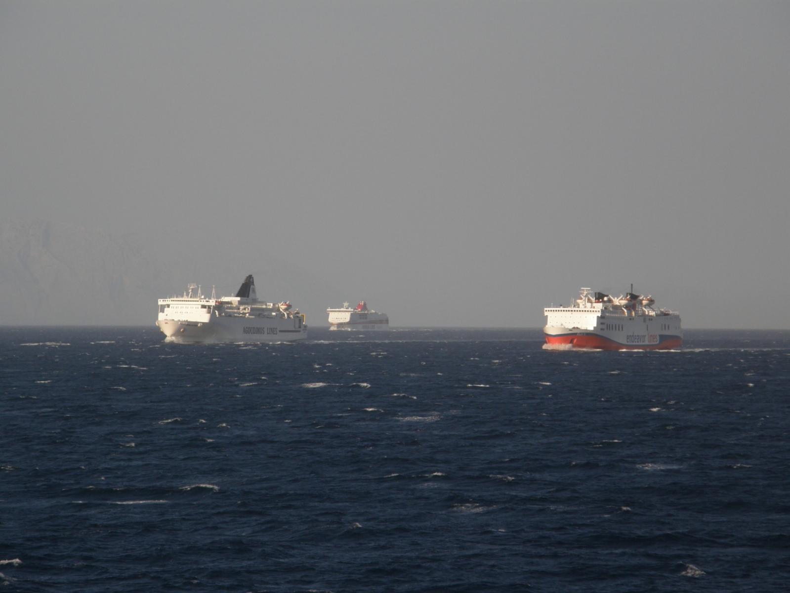 elli t "overtaking" ionian king @ patras gulf 190709 a