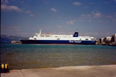 Βlue Horizon demonstrating the origial Blue Ferries livery