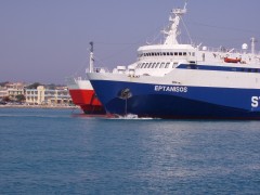 Eptanisos casting the port anchor