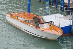 Water taxi