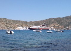 EasyCruiseOne @ Sifnos - Vathy