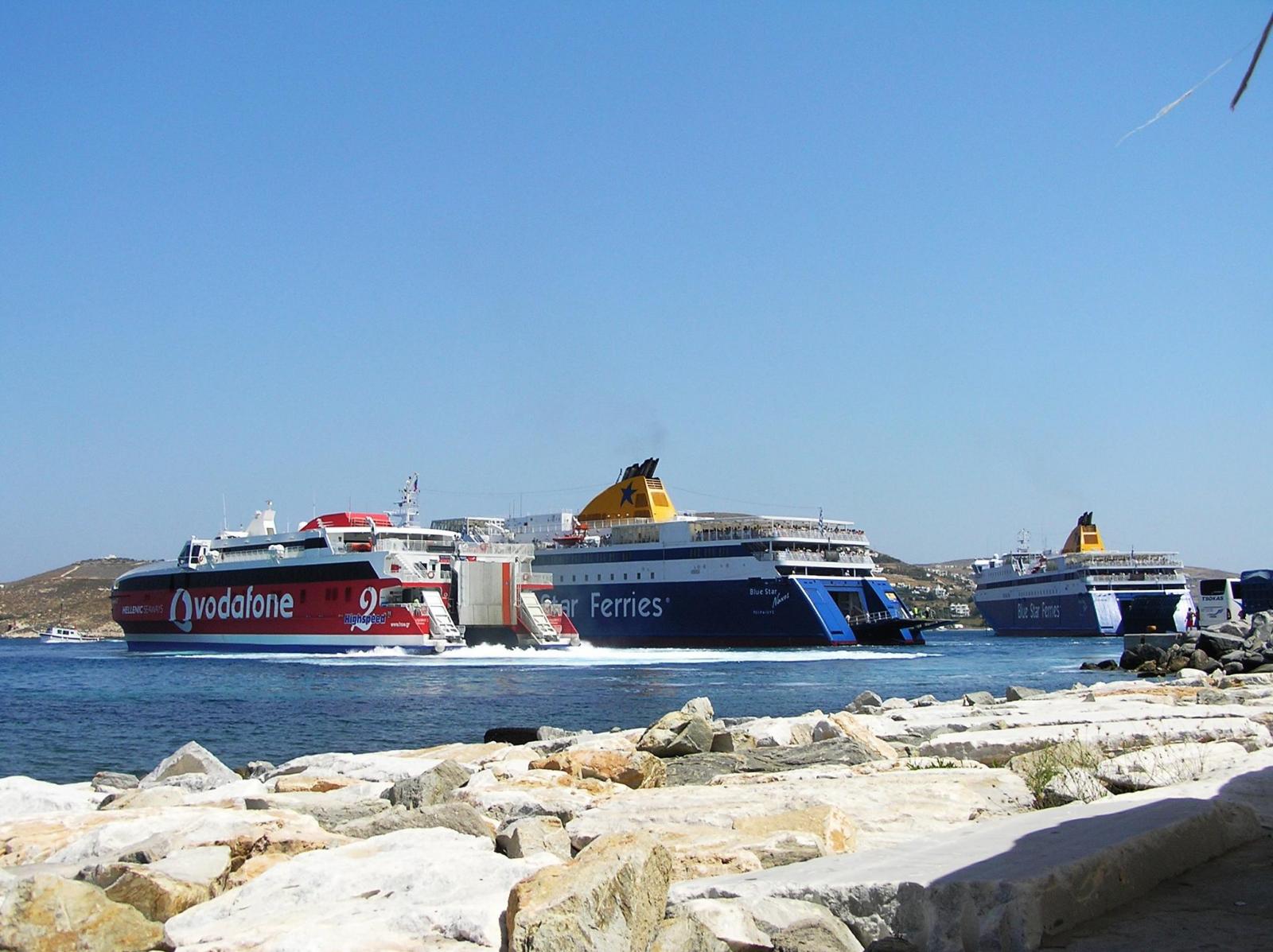 Highspeed 2 & Blue Star Naxos & Blue Star Paros