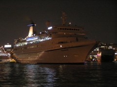 Aquamarine departing from Piraeus to India