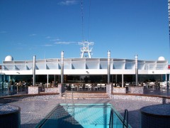 Cruise Europa - Calypso pool bar