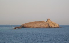 Sigri: small island with a wreck