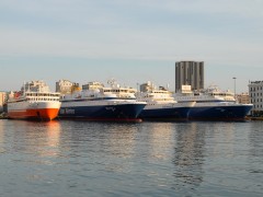 FERRIES IN PIRAEUS