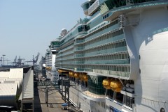 Independence of the Seas and company in Barcelona