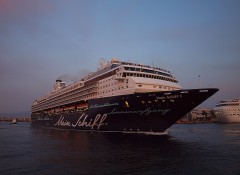 Mein Schiff 1