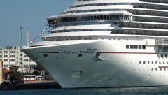 CARNIVAL BREEZE