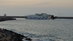 Champion Jet 1 entering Heraklion port 20150925 191852