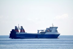 Ark Forwarder, 5th June 2016 at Genova anchorage