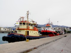 patras tugs 06012016