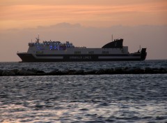 sorrento anchored@ patras roads 02022013