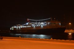 NISSOS SAMOS in Piraeus Port