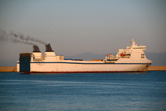 Stena Forecaster -01-08-16 -Genova.JPG