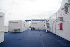 Skane-sun deck -4.JPG