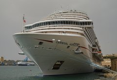 Carnival Horizon