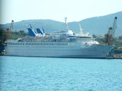 Aegean Queen in Kynosoura 22-05-18.JPG