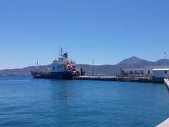 Apiliotis at Milos port
