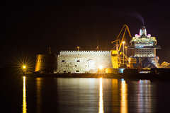 Koules & Mein Schiff 4