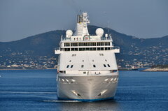 Seven Seas Voyager_21-04-19_Piraeus
