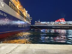 Syros port