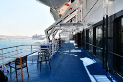 Blue Star 1_open deck portside