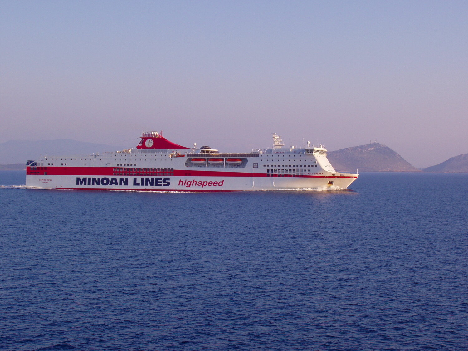 olympia palace @ patras gulf westbound 09.04.06