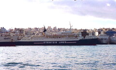 ionian sun @ piraeus jan 1995