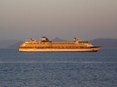 celebrity infinity off piraeus 290721