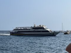 NAPOLI JET arriving at Positano