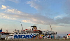 Moby Kiss @ Piombino Port