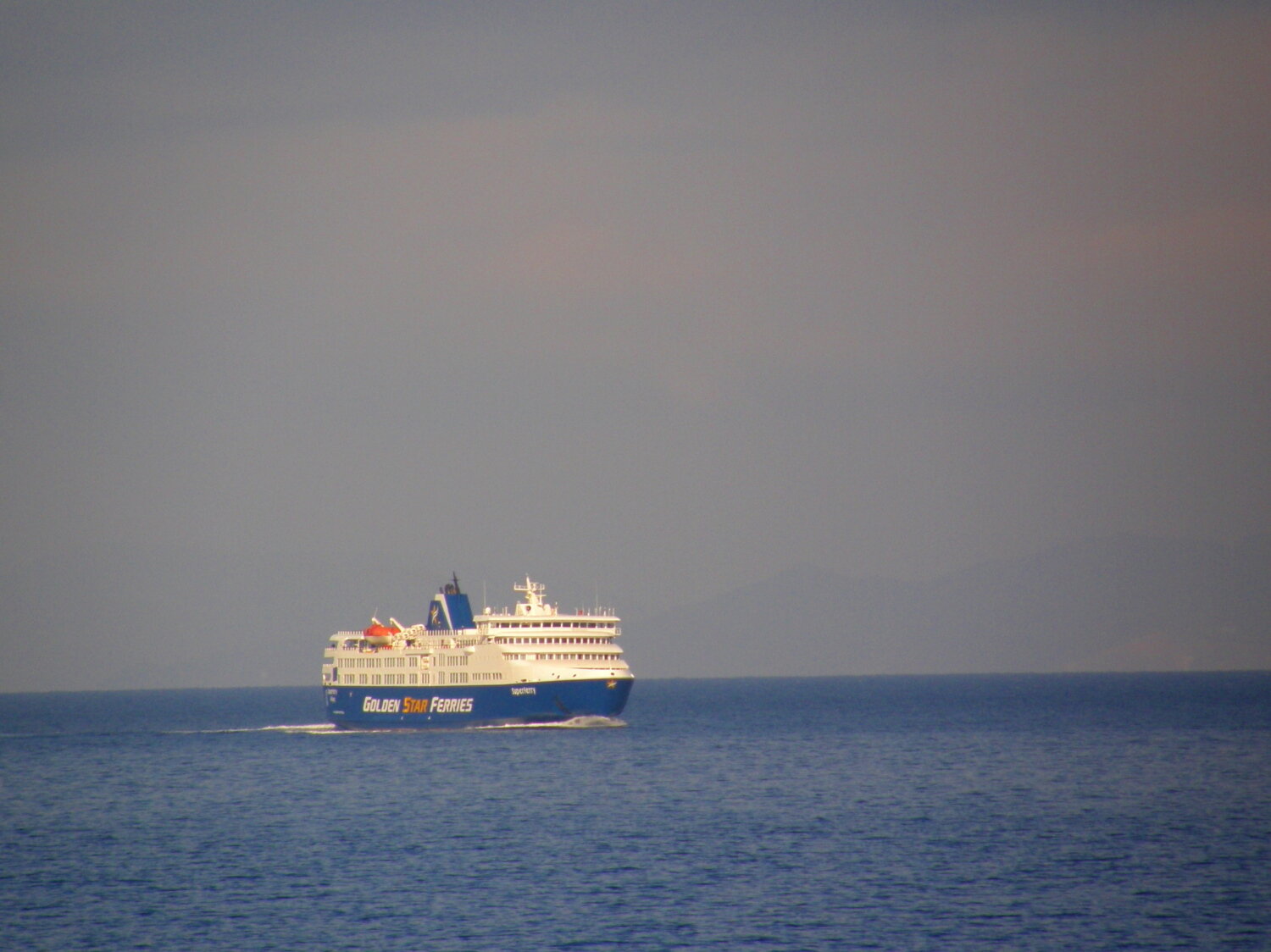 superferry off gavrio 091021