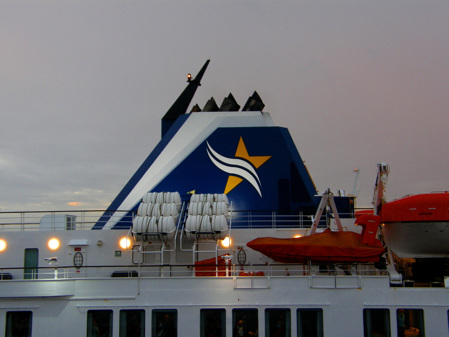 superferry funnel @ rafina 091021 a