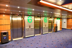 Stena Saga_elevators