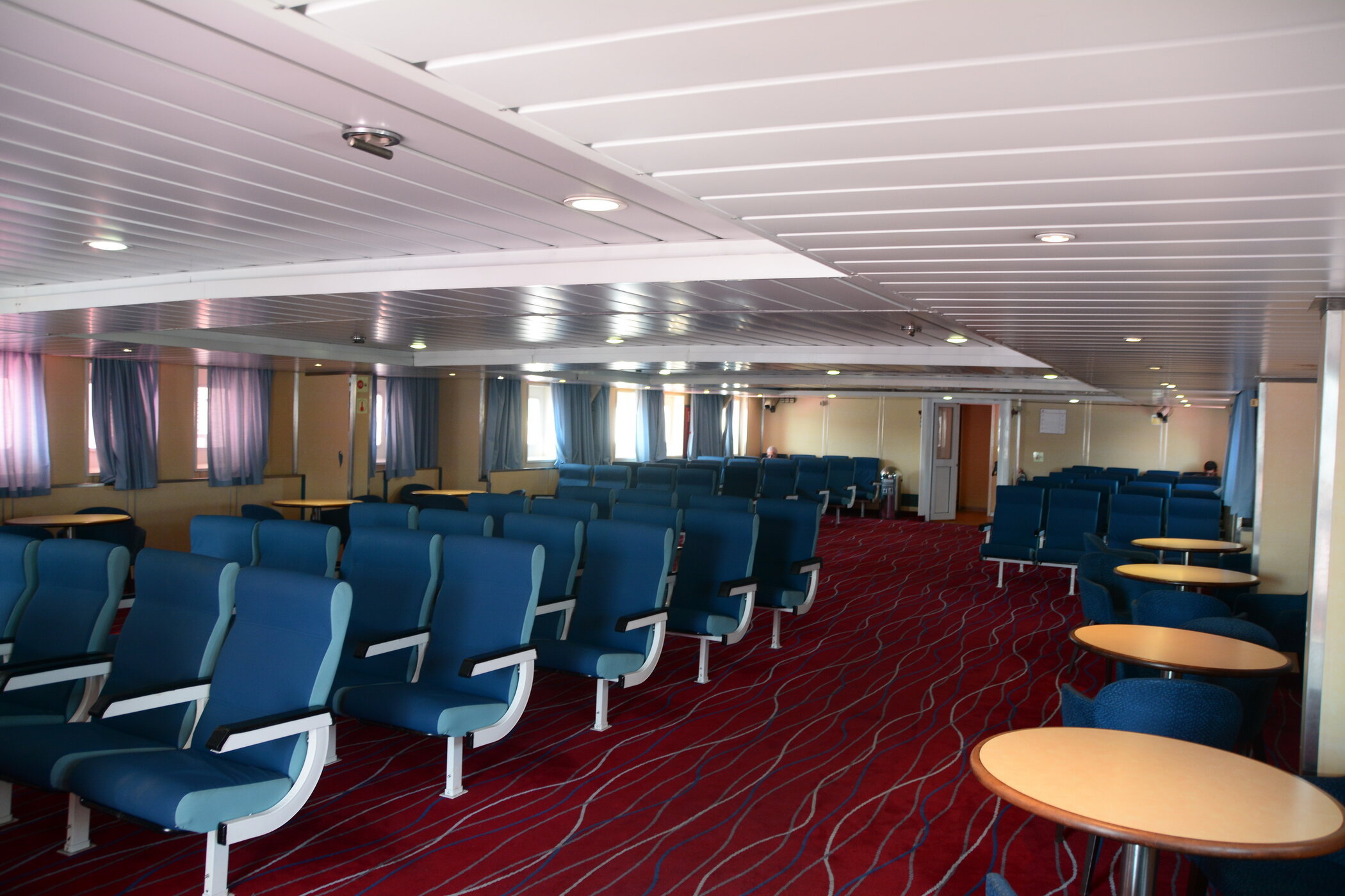 Oglasa_air type seat lounge_open deck_4