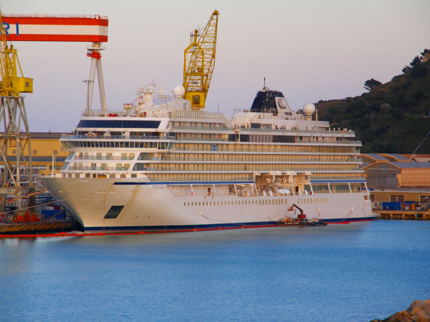 viking mars @ancona fincantieri 110322 b