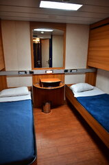 Kerry_2-berth interior cabin_2