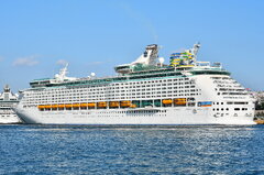 Explorer of the Seas_25-05-23_Piraeus_3