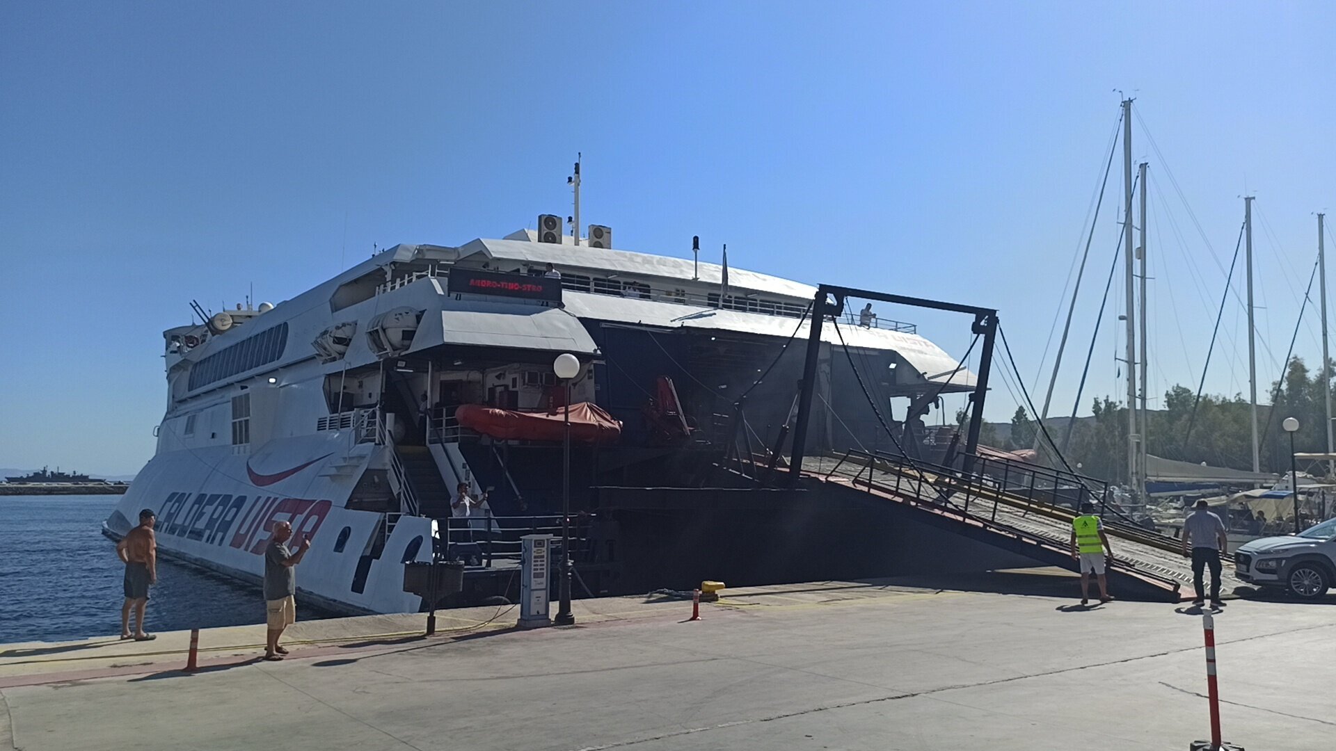 Caldera Vista in Karystos port
