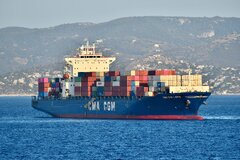 CMA CGM Lapis_19-08-23_off Piraeus