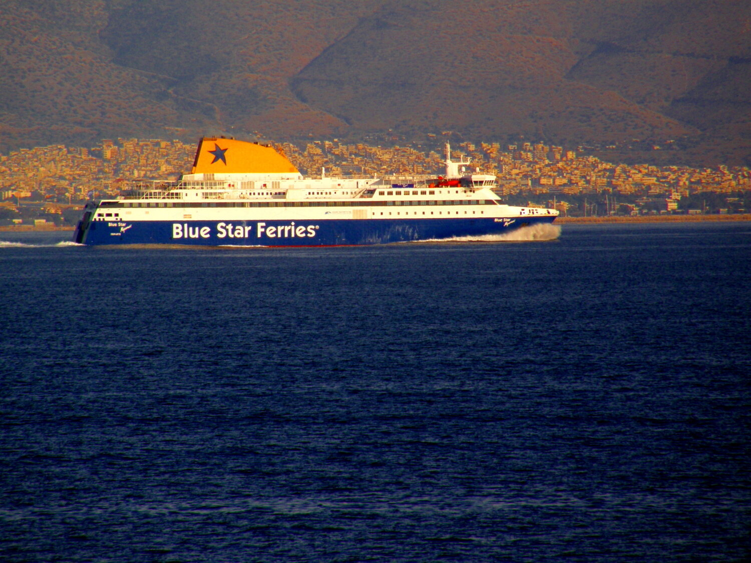 blue star myconos leaving piraeus 241123