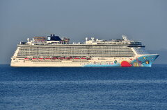 Norwegian Breakaway_08-07-23_Piraeus