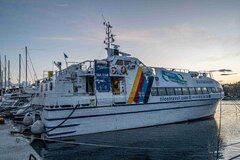 Sea star Rhodes at Mandraki port