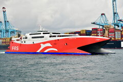 Poniente Jet