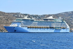 Voyager of the Seas_25-08-24_Mykonos